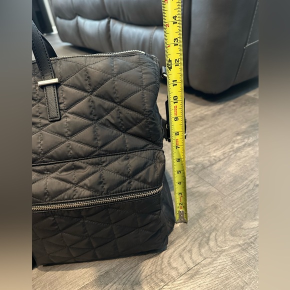Like new Kate spade Wilson road Carmella quilted black nylon travel bag - Picture 6 of 14